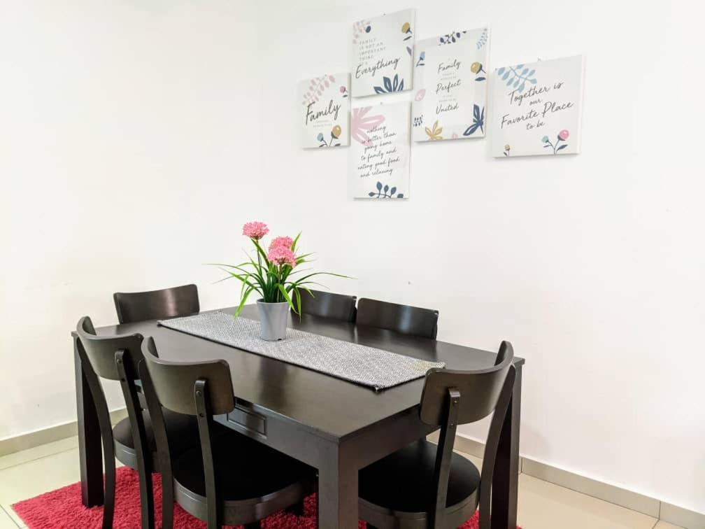 Syifa Homestay Melaka ภายนอก รูปภาพ